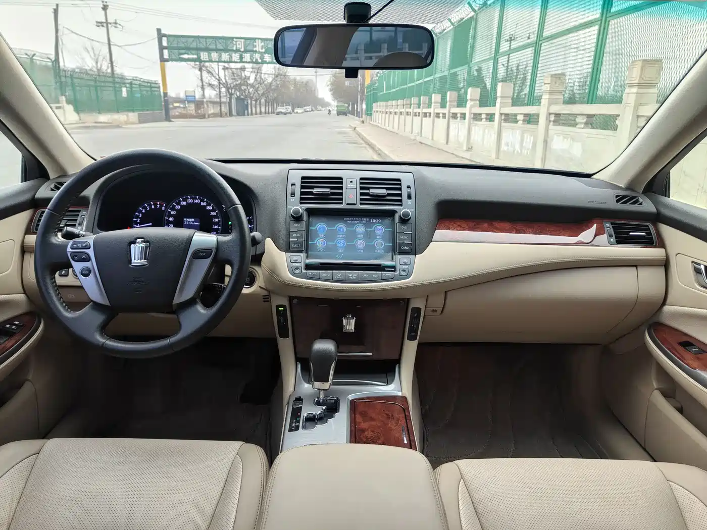 Toyota Crown 2012 2.5L Royal Saloon фото 16
