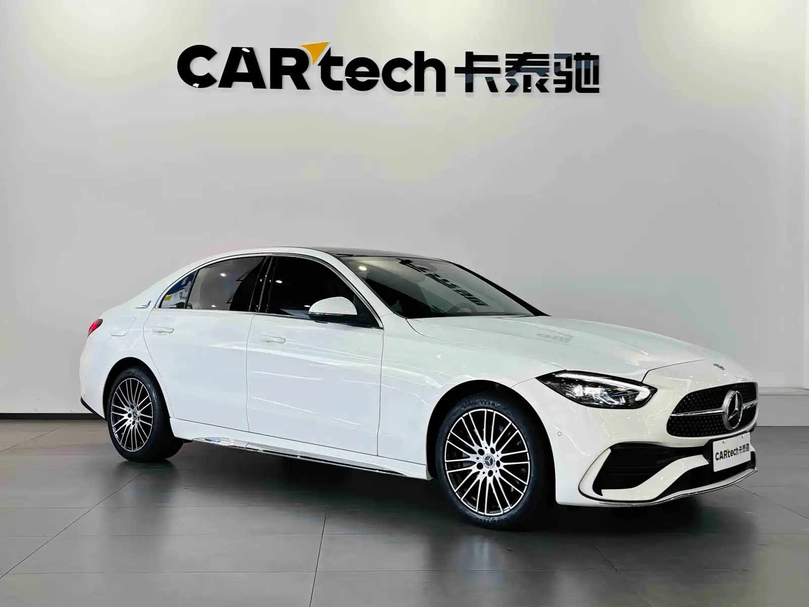 Фото 3 - Mercedes-Benz C-Class