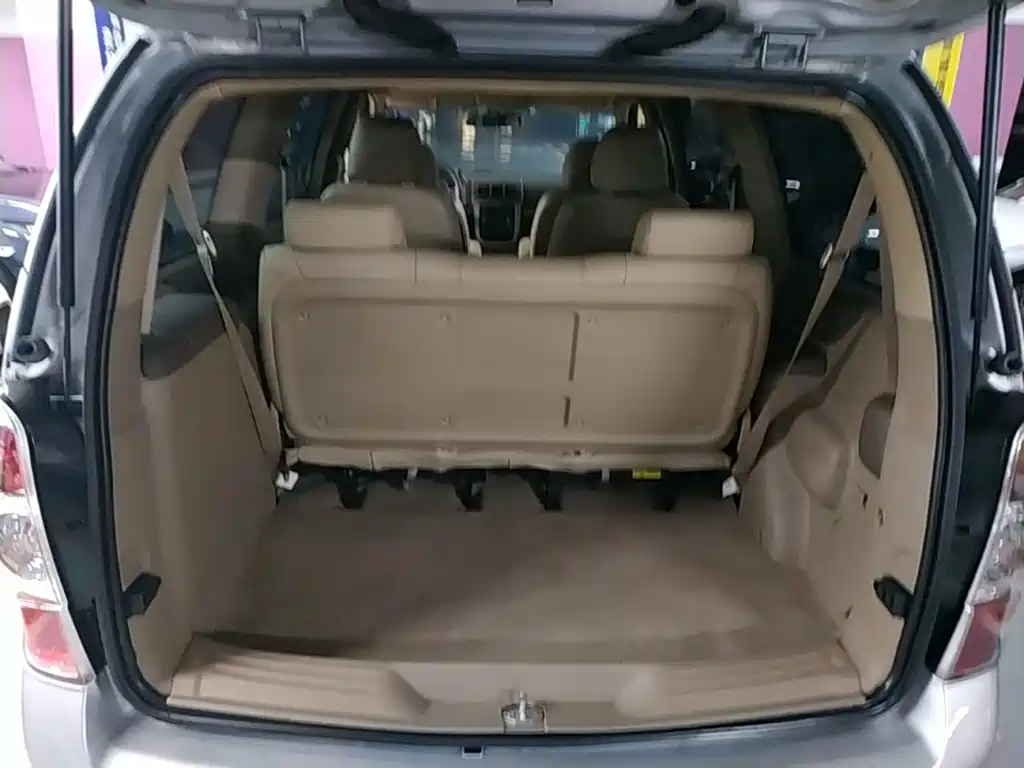 Фото 15 - Buick GL8