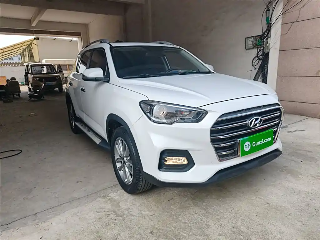 Hyundai Beijing Hyundai ix35 2018 2.0L Automatic 2WD Zhiyong·Enjoyment Edition фото 22