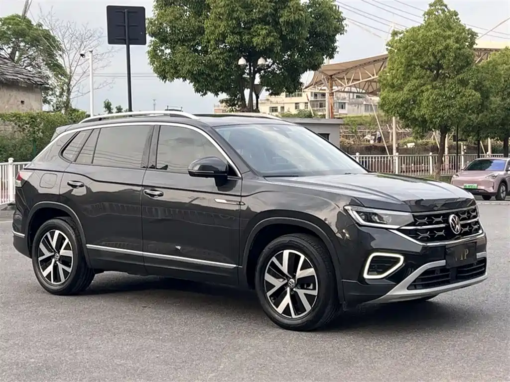 Volkswagen Tayron 2024 330TSI 2WD Luxury Plus Advanced фото 5