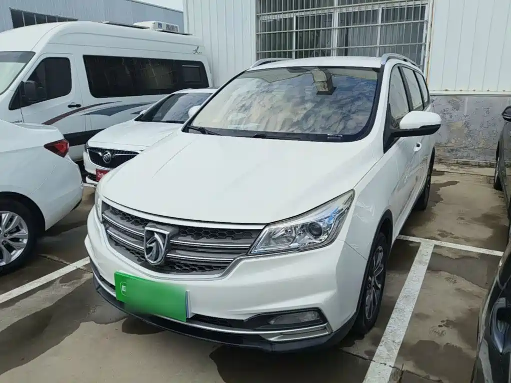 Фото 2 - Baojun 730