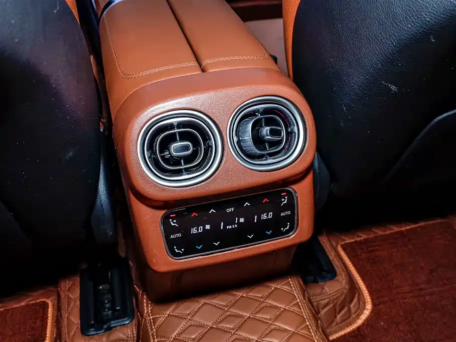 Mercedes-Benz GLC 2025 Model Year GLC 260 L 4MATIC Luxury фото 21