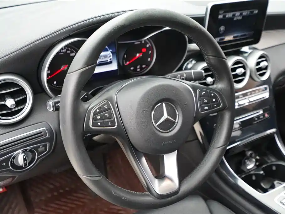 Mercedes-Benz GLC 2017 GLC 200 4MATIC фото 7