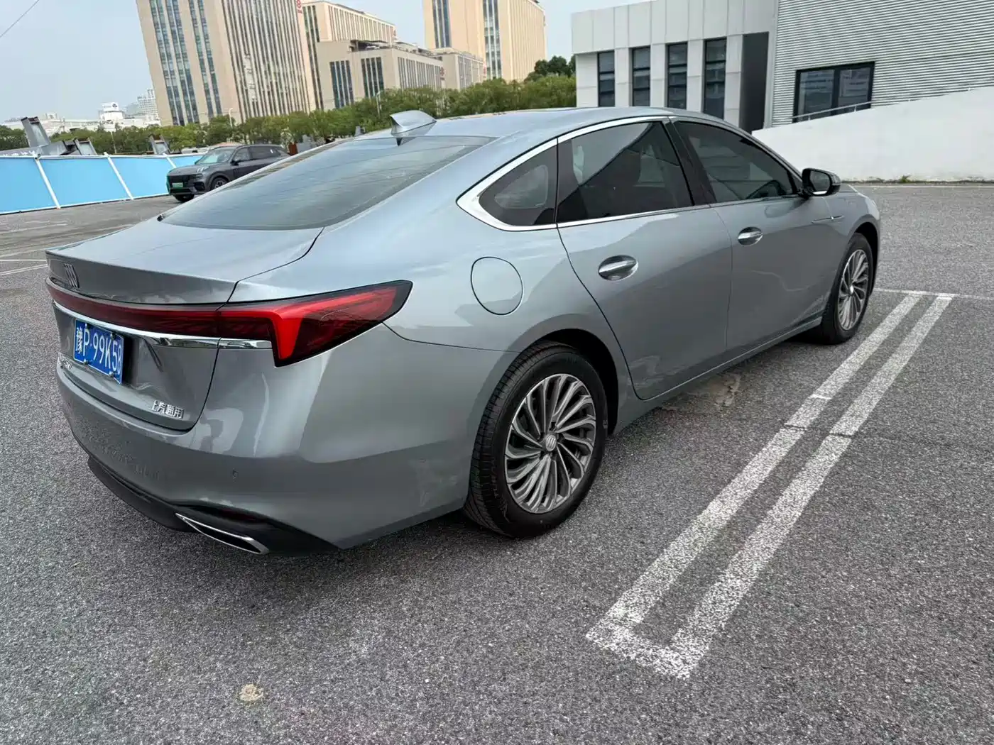 Buick LaCrosse 2023 28T Premium Edition фото 4
