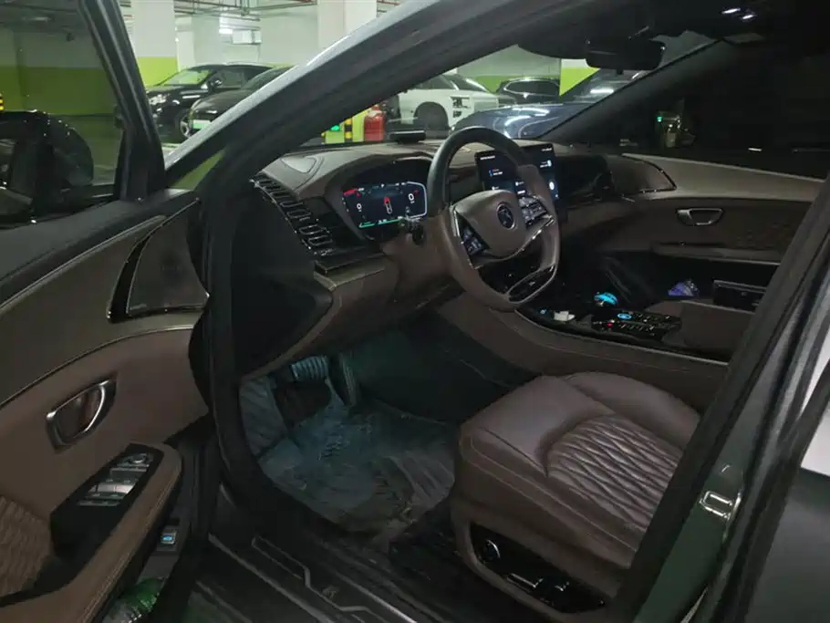 BYD Han 2023 EV Champion Edition 605KM FWD Premium фото 9