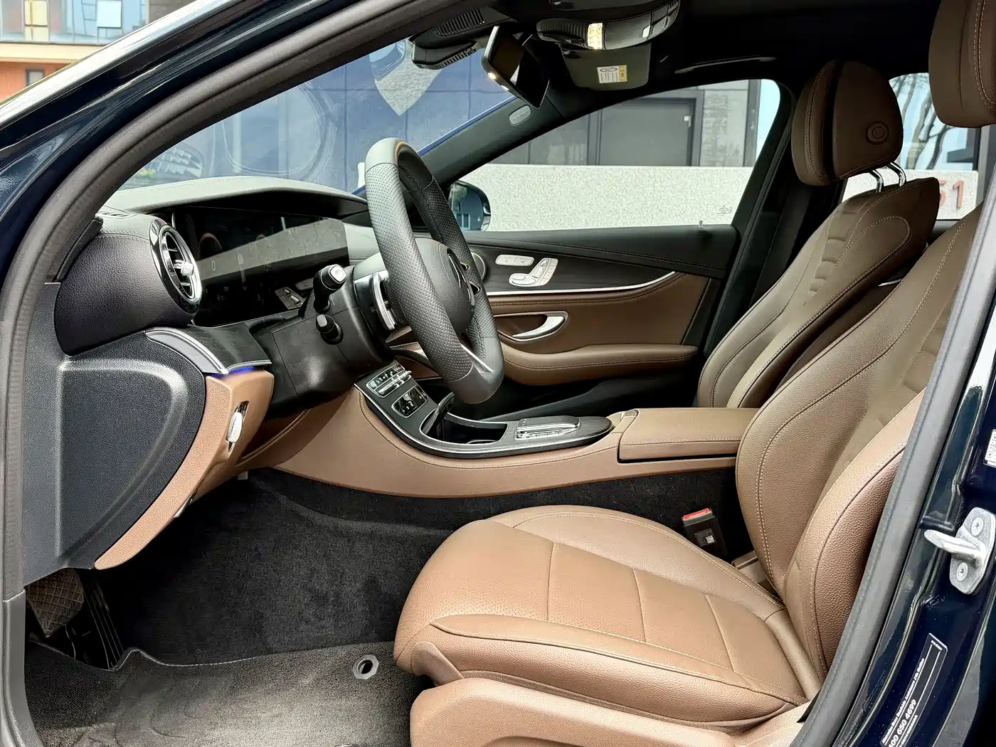 Mercedes-Benz E-Class 2023 Facelift E 300 L Sport Luxury фото 5