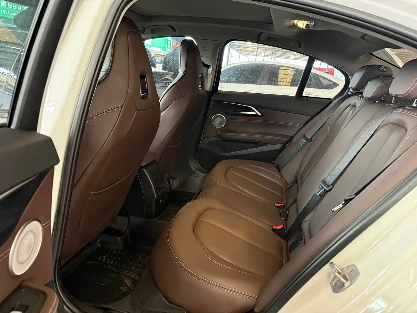 BMW 1 Series 2022 125i M Sport Shadow Edition фото 11