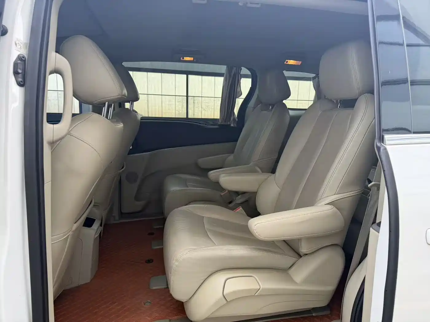 Buick GL8 2018 28T Premium Model China VI фото 8