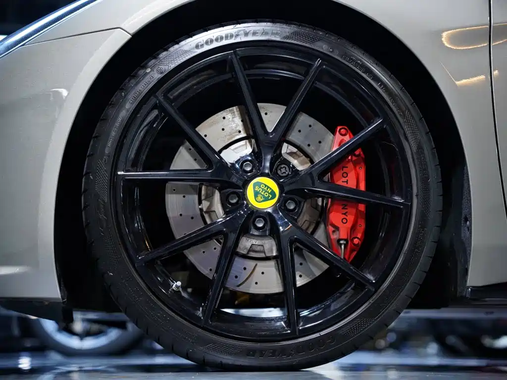 Lotus EMIRA 2024 2021 2.0T DCT First Edition