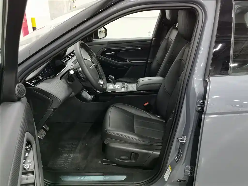 Land Rover Range Rover Evoque 2020 Model 249PS R-DYNAMIC S Gloss Black Sport Edition фото 10