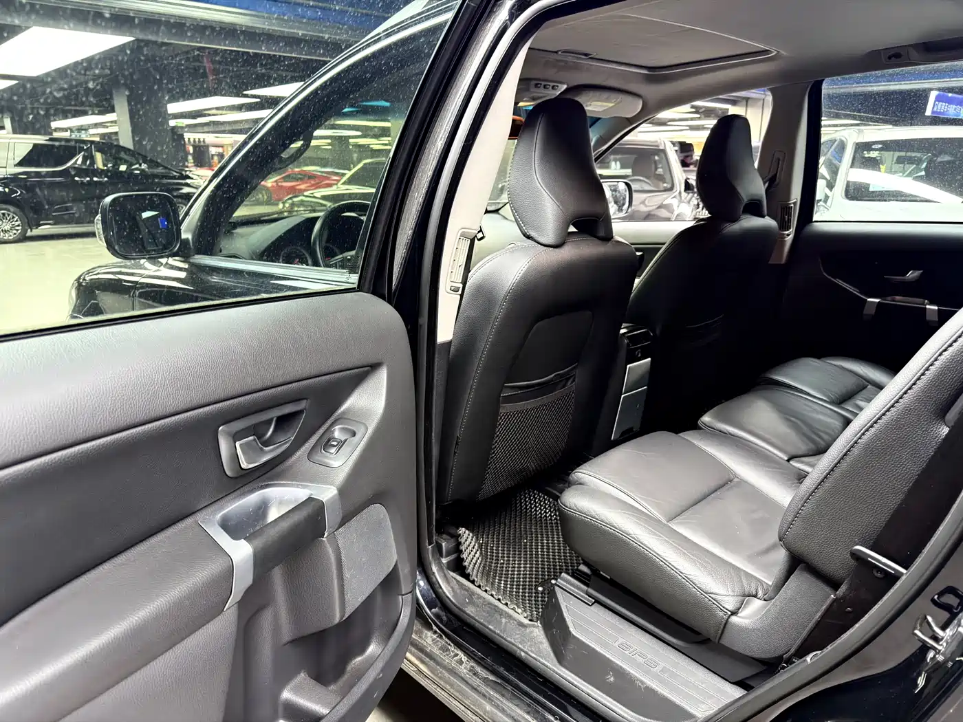 Volvo XC Classic 2014 T5 Luxury Edition фото 12
