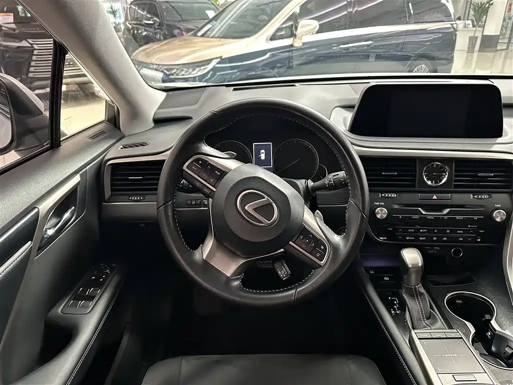 Lexus RX 2020 Facelift 300 2WD Elite Edition фото 15