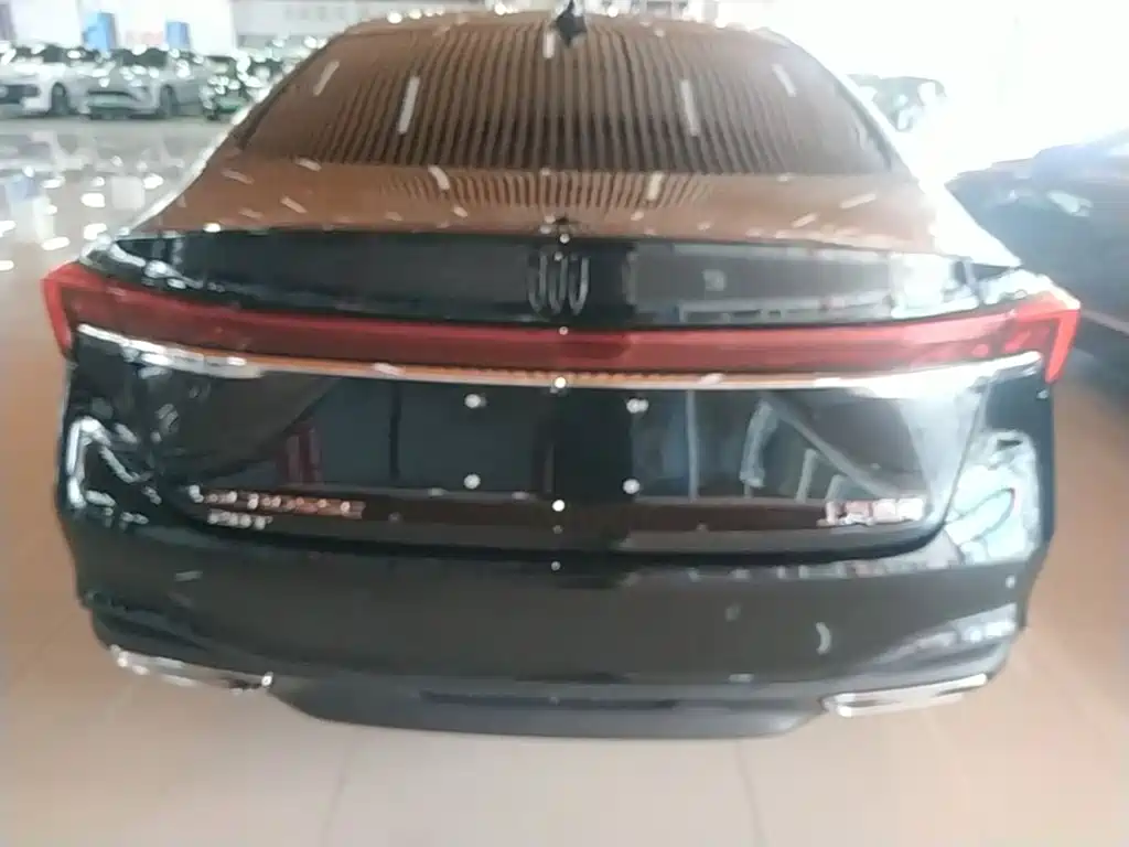 Buick LaCrosse 2025 2026 Model 28T Platinum Edition