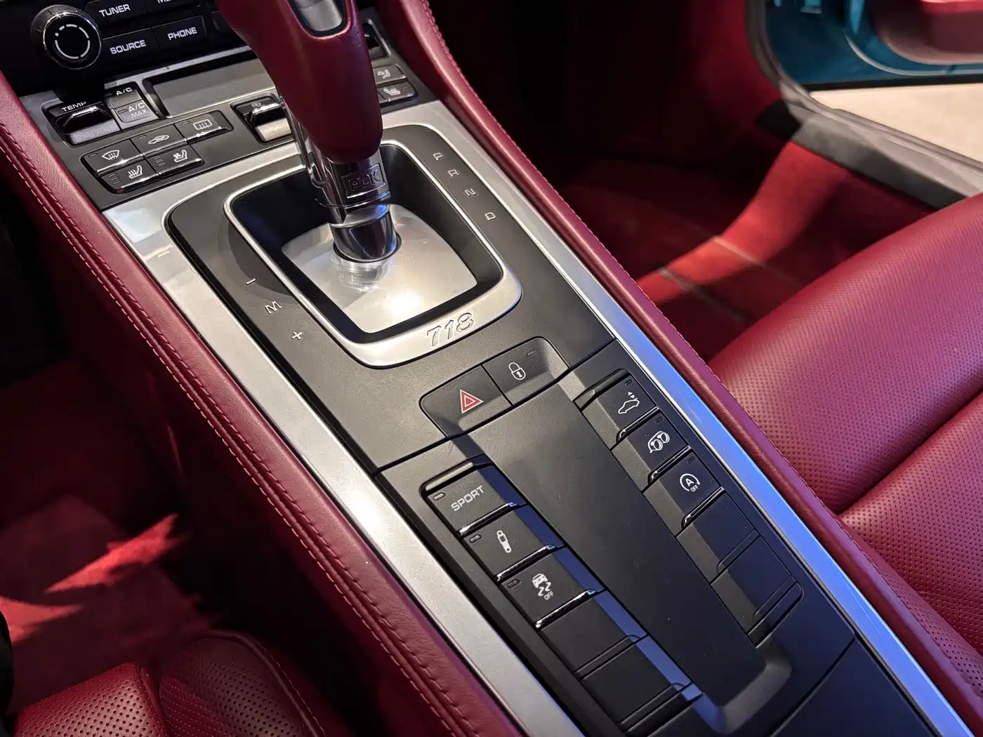 Porsche 718 2018 Cayman 2.0T фото 13