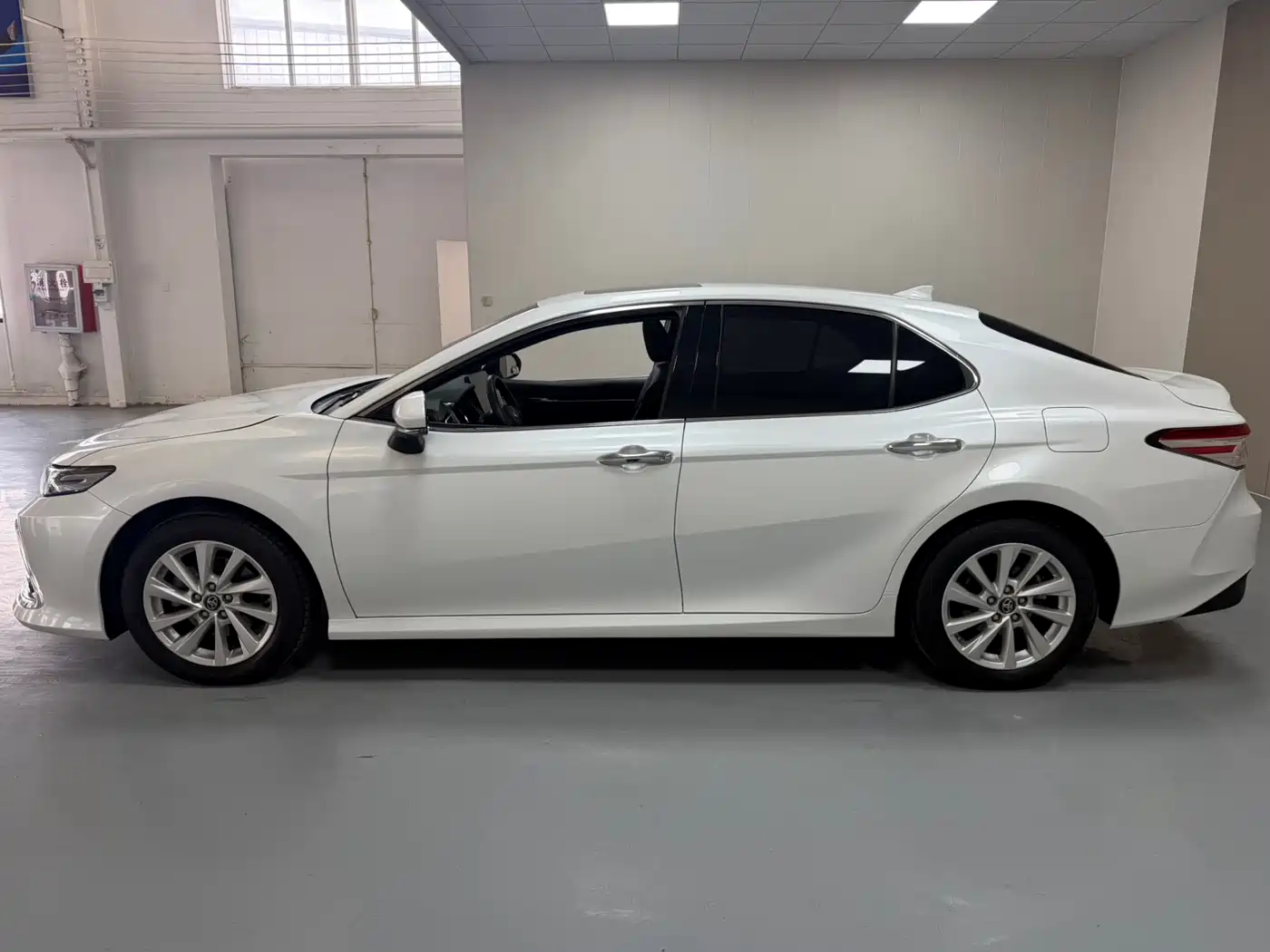 Toyota Camry 2021 2.0G Luxury Edition фото 7