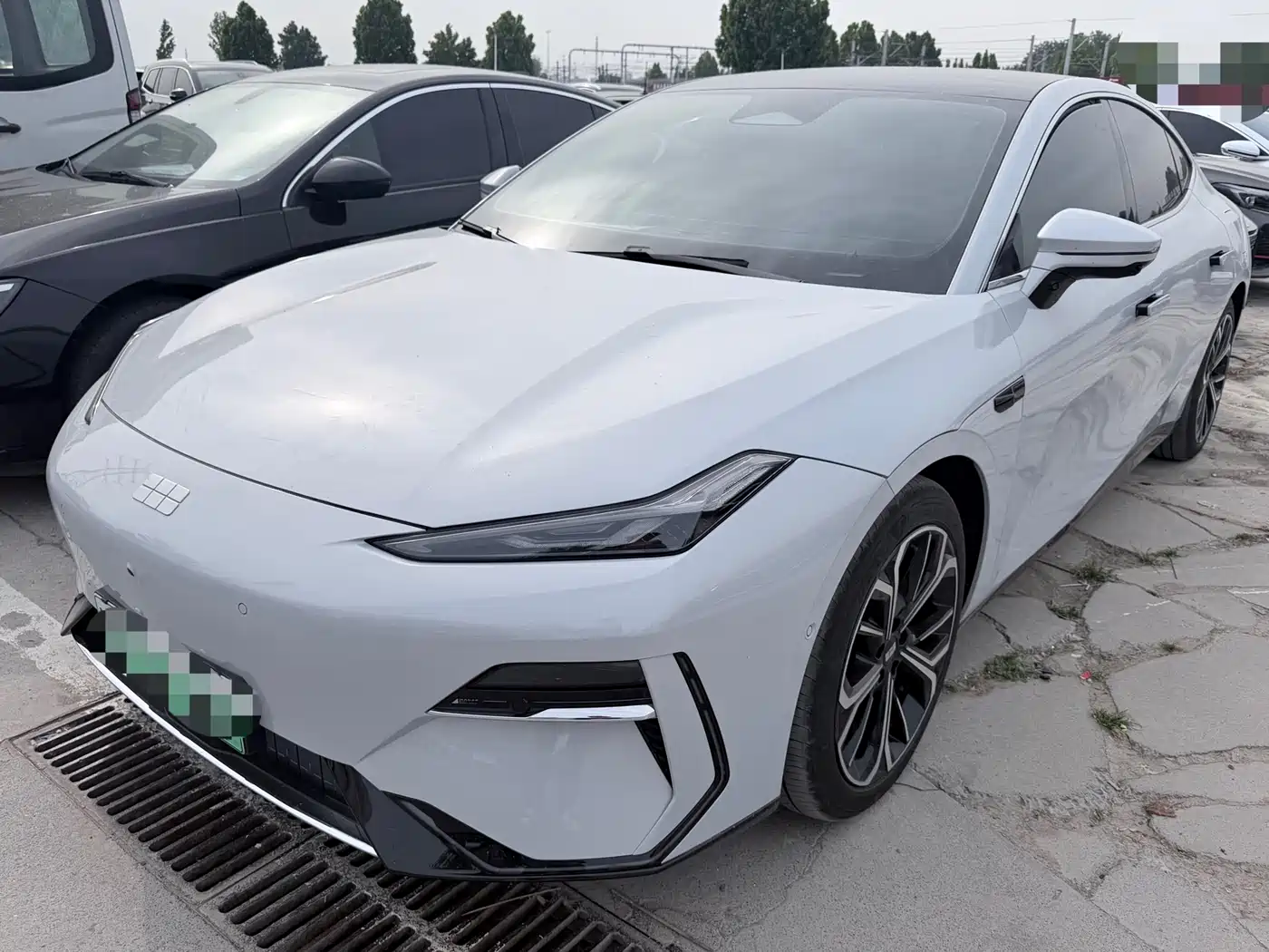 Geely Galaxy Galaxy E8 2024 665km RWD Starship Voyager Edition