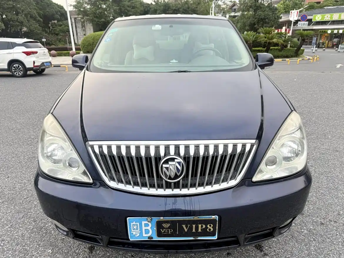 Фото 2 - Buick GL8