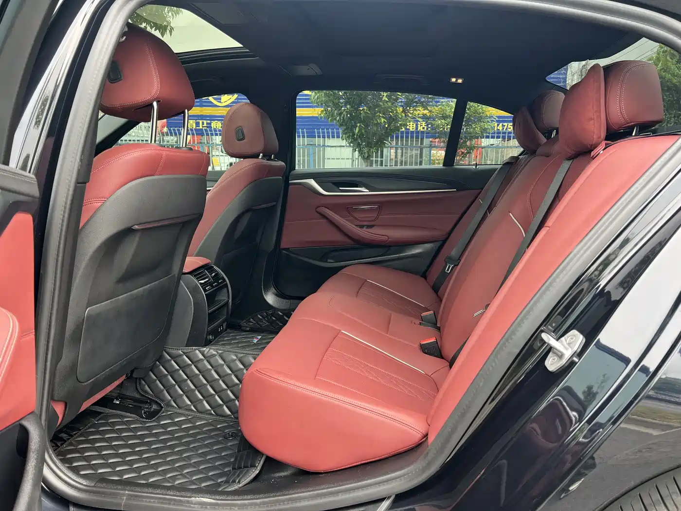 BMW 5 Series 2023 530Li Leading M Sport Package фото 10