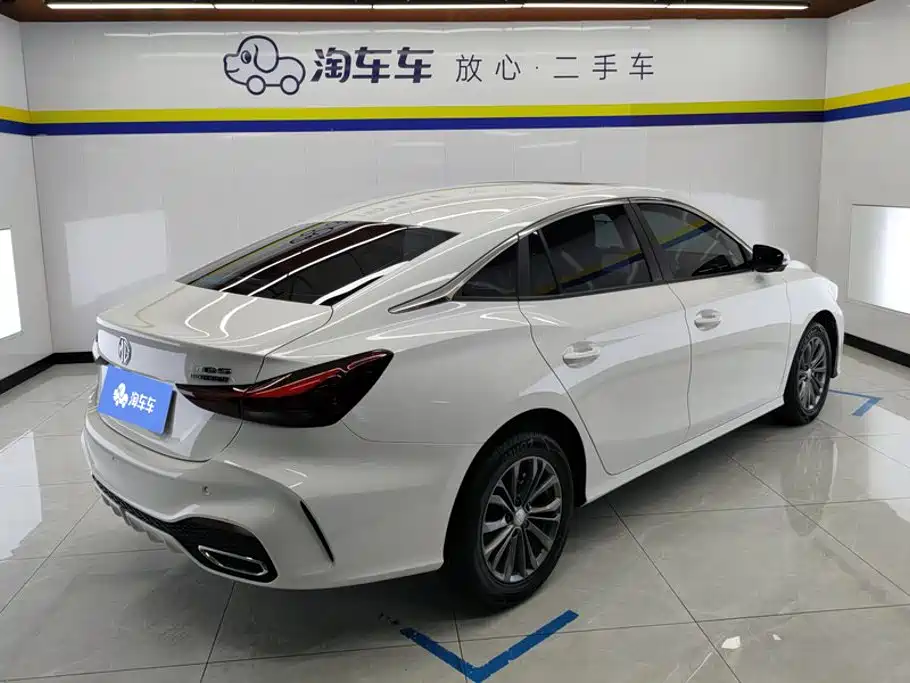MG MG5 2025 2025 180DVVT Global Luxury Edition