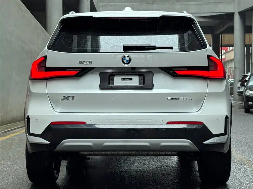 BMW X1 2024 sDrive25Li X Design Package фото 4