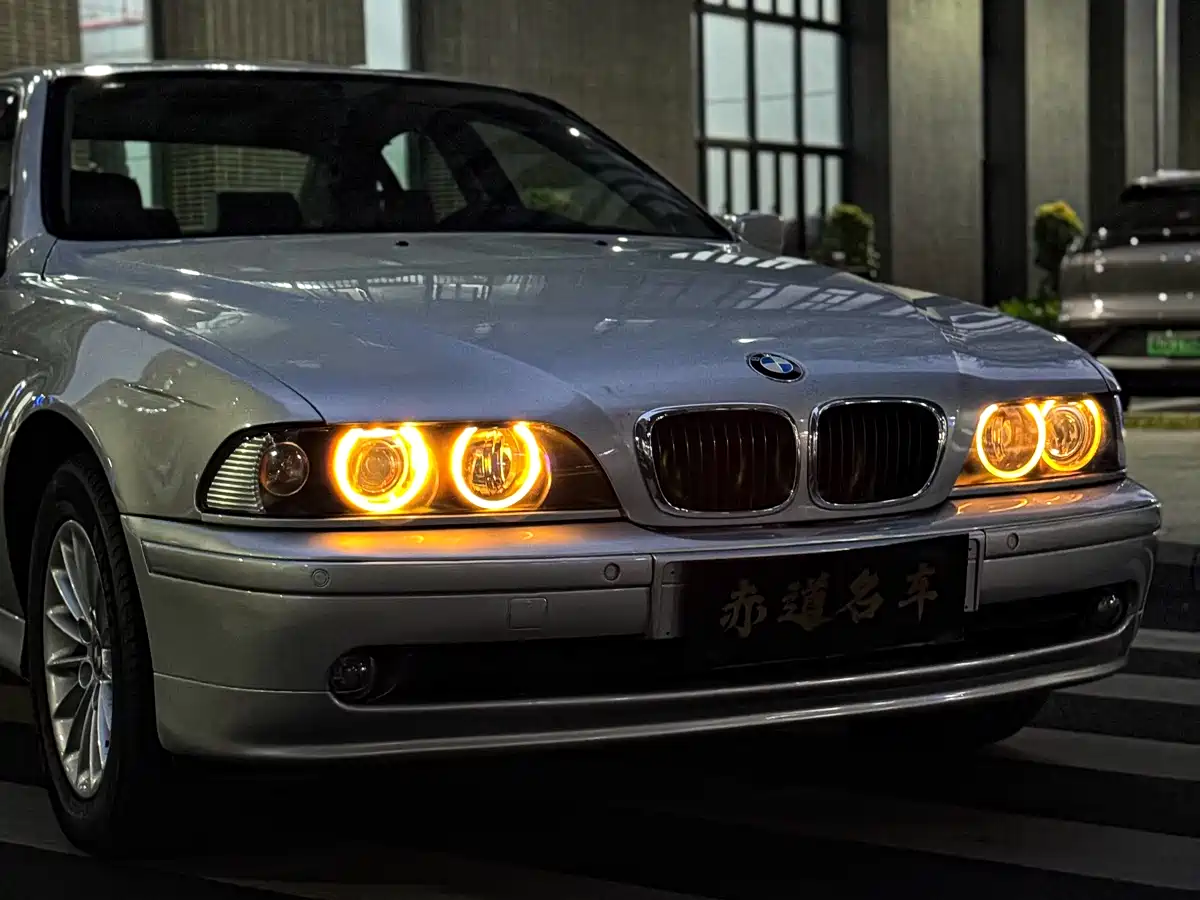BMW 5 Series (Import) фото 2