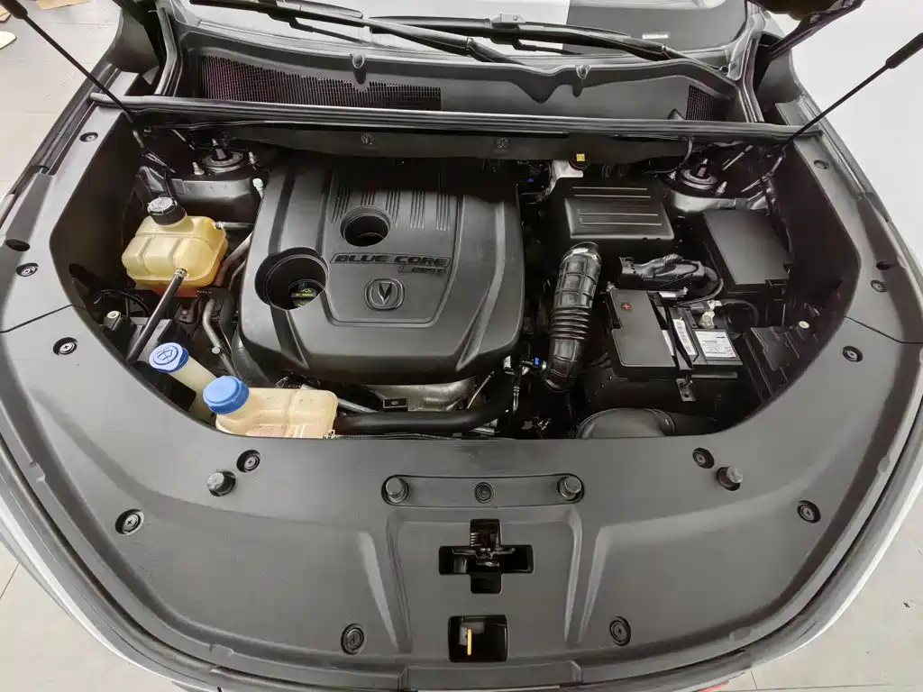 Фото 6 - Changan CS75 PLUS