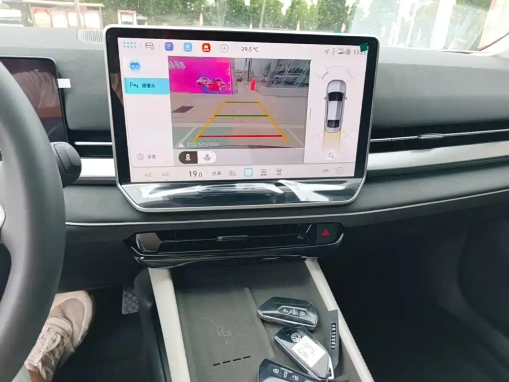 Volkswagen Sagitar 2026 2025 300TSI DSG Mid-range Edition