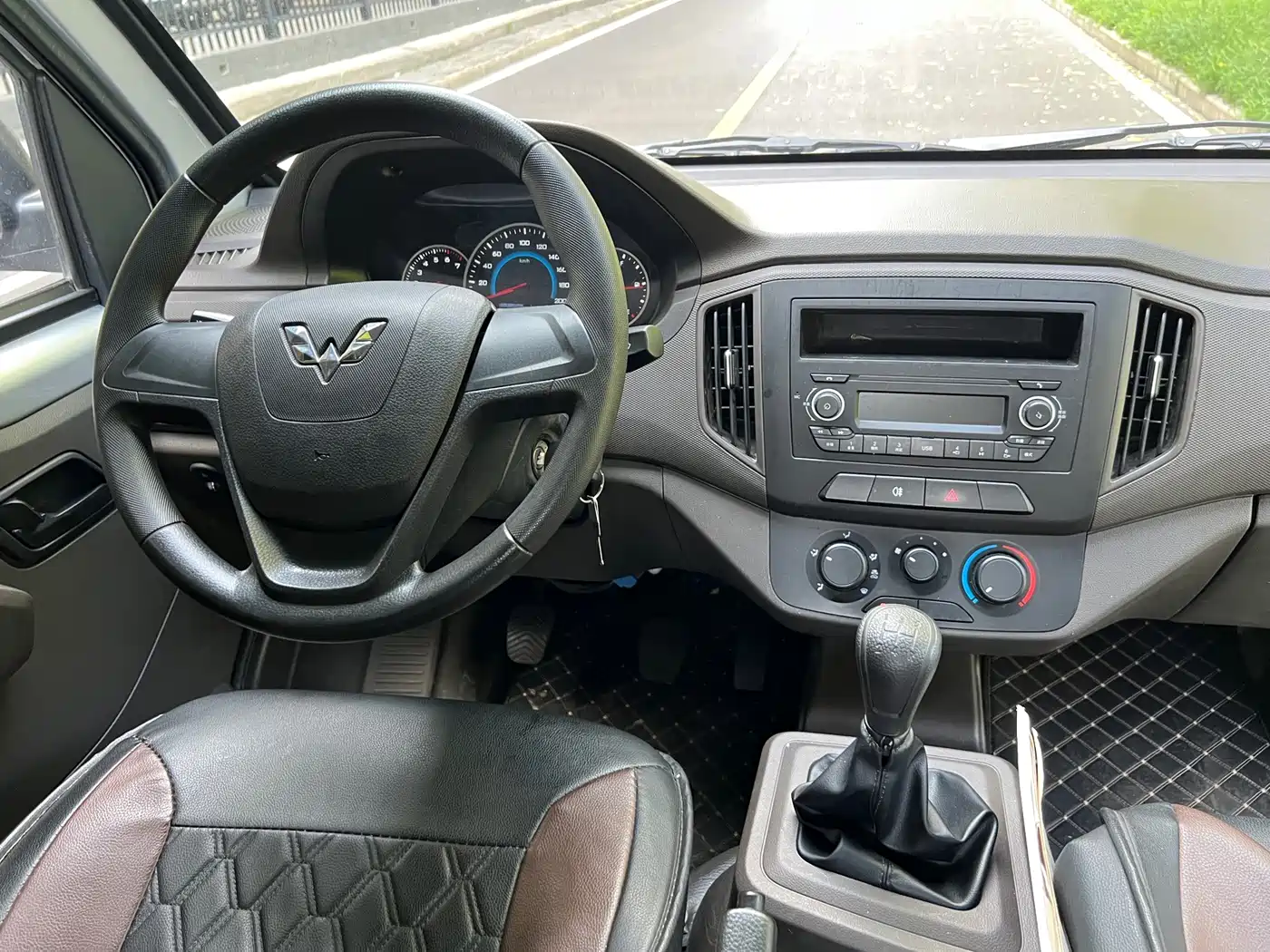 Wuling Motors Wuling Rongguang New Truck 2025 2023 1.5L Double Cab Extended Basic Model LAR