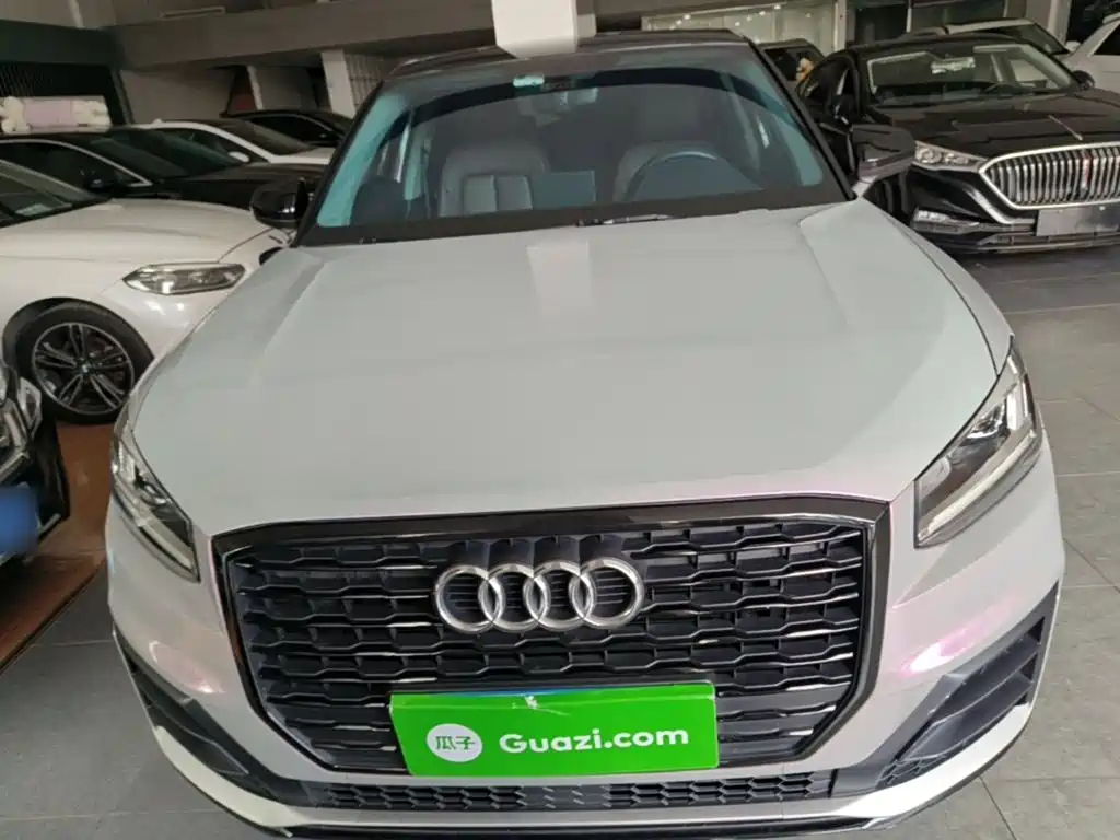 Audi Q2L 2019 2018 35 TFSI Launch Exclusive Edition China VI