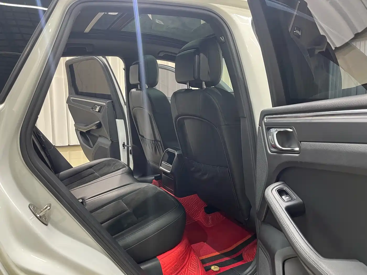 Porsche Macan 2016 Macan 2.0T фото 11