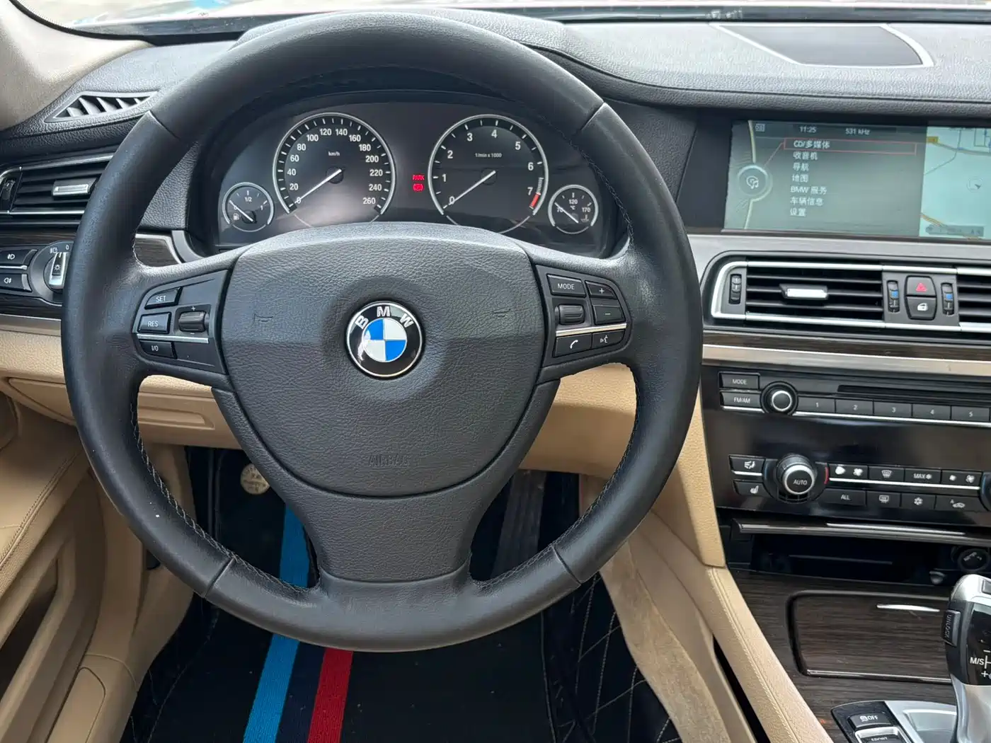 BMW 7 Series 2011 730Li Elegance фото 8