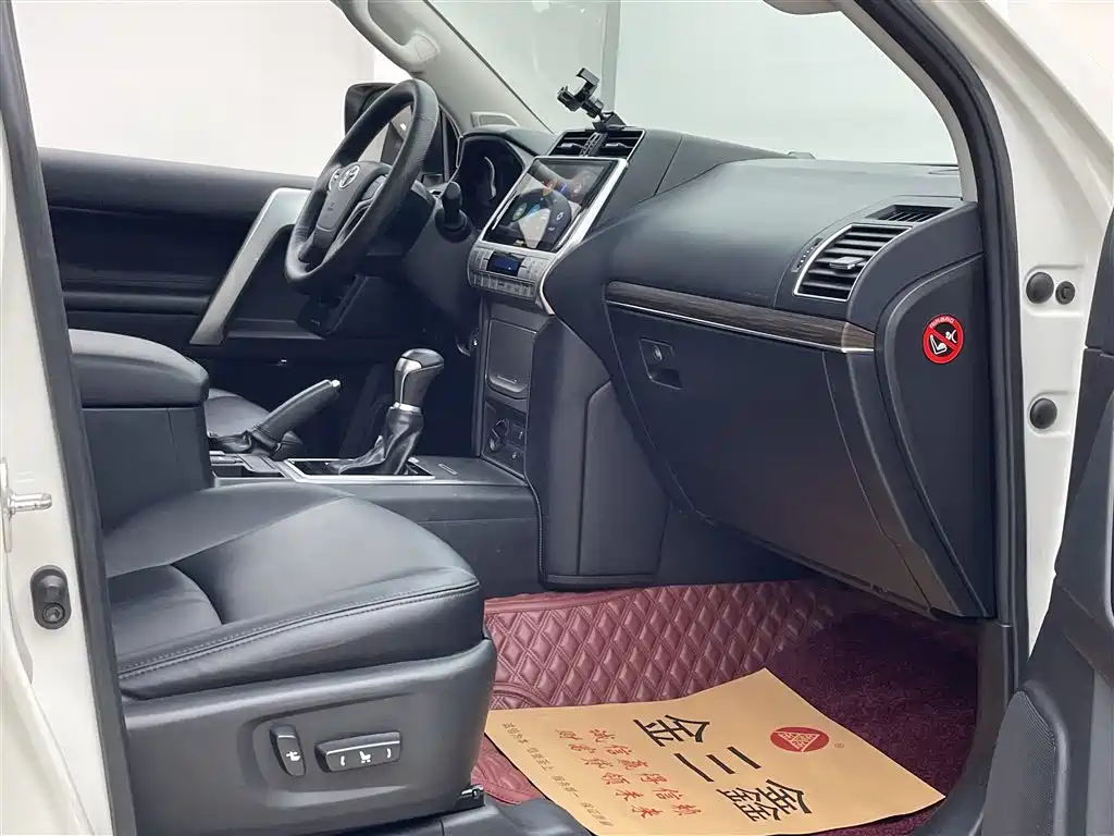 Toyota Prado 2018 3.5L Auto TX фото 25