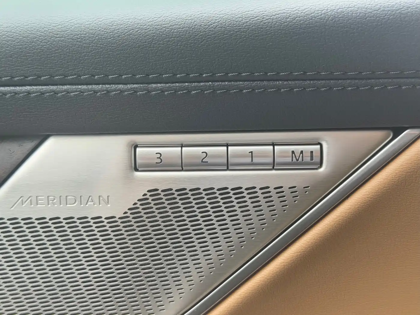 Jaguar XFL 2025 2024 2.0T P250 2WD Premium Luxury