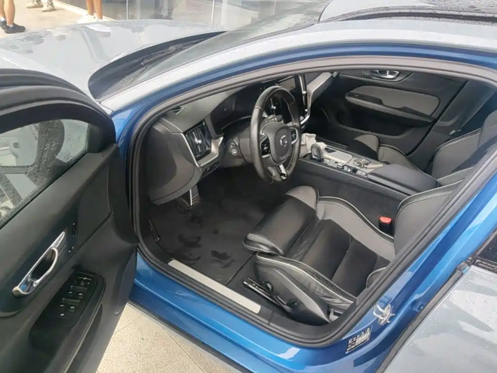 Volvo V60 2021 2021 B5 Zhiyuan Sport Edition