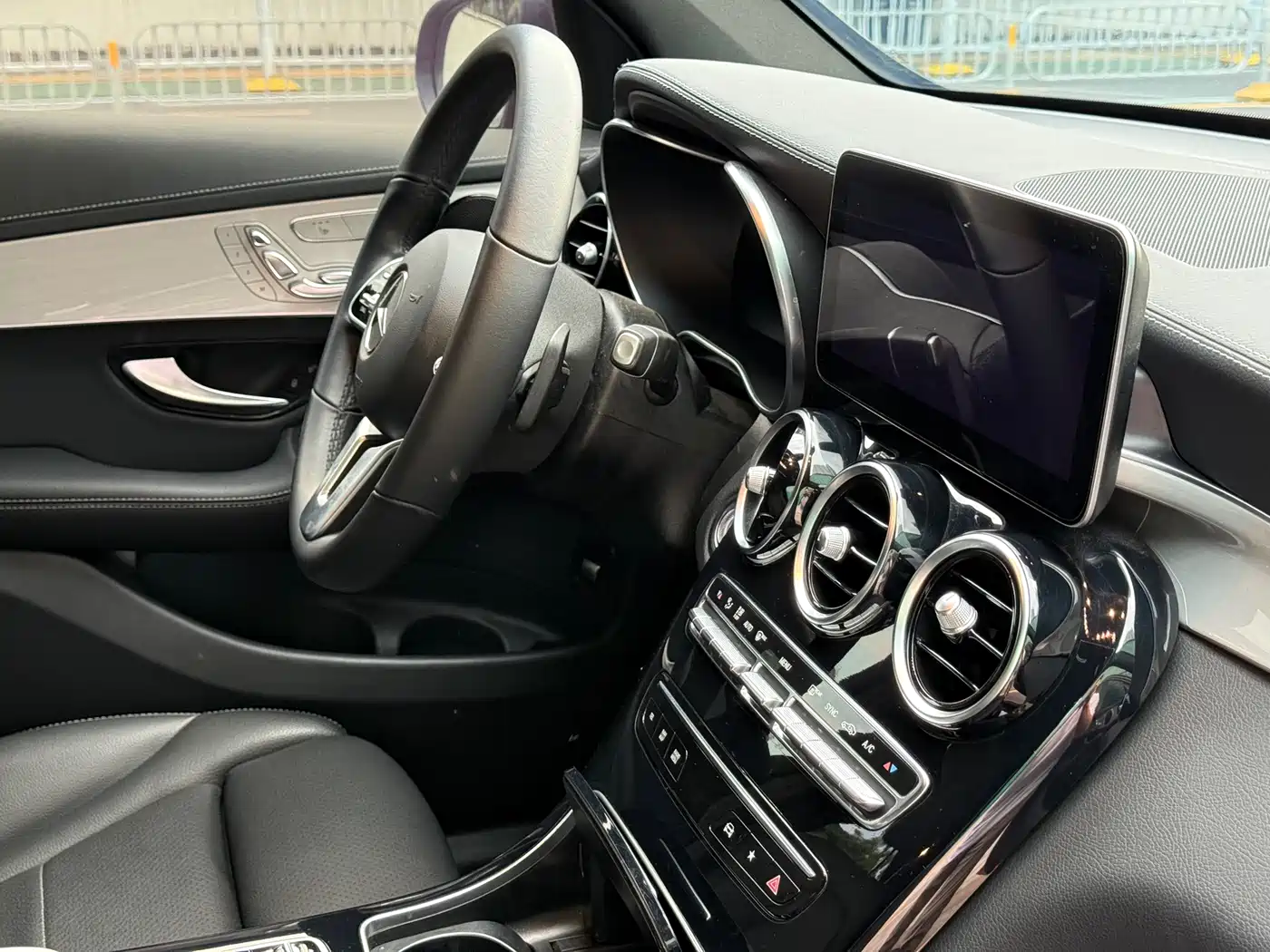 Mercedes-Benz GLC Coupe 2021 GLC 260 4MATIC Coupe SUV фото 15
