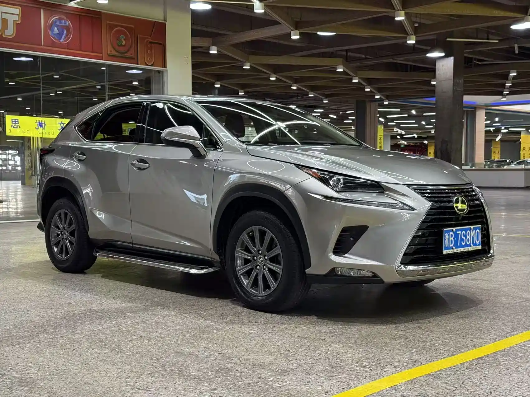 Фото 3 - Lexus NX