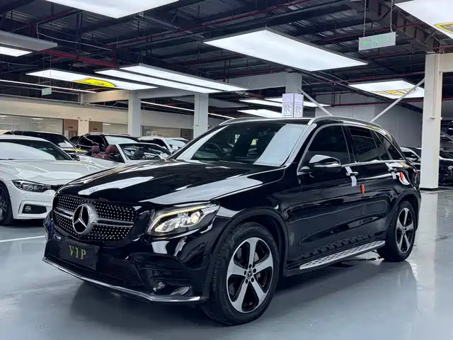 MERCEDES-BENZ GLC