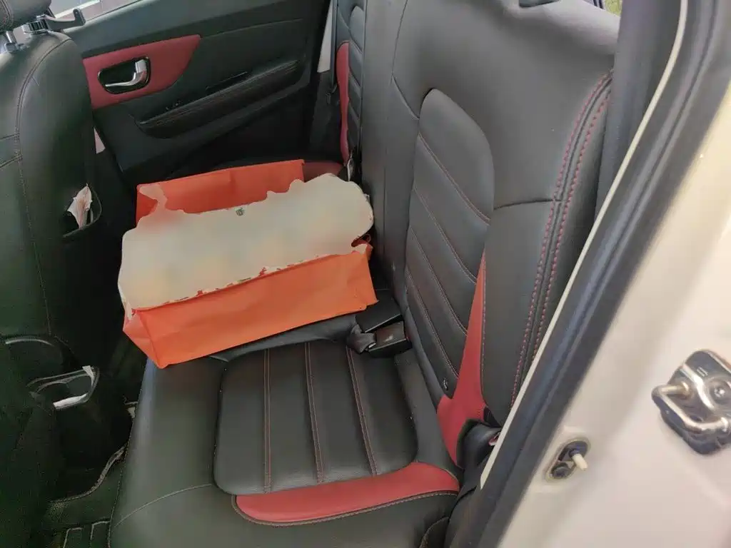 Haval H1 2015 2015 1.5L AMT Luxury