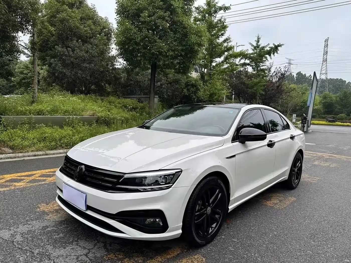 Volkswagen Lamando 2021 280TSI DSG Luxury Phantom Edition