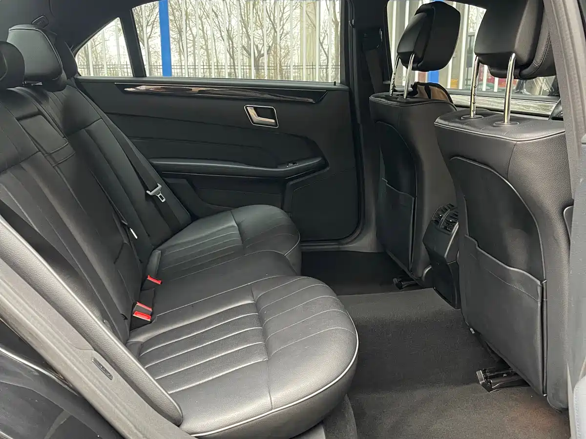 Mercedes-Benz E-Class 2015 E 200 L фото 14