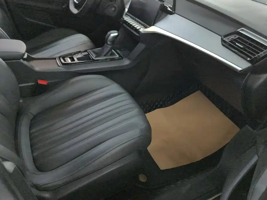 Peugeot 408 2023 2022 1.6T Light Chaser Edition