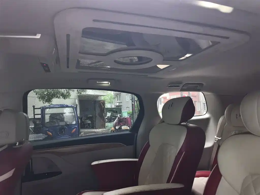Buick GL8 2018 ES 28T Comfort Type China VI фото 9