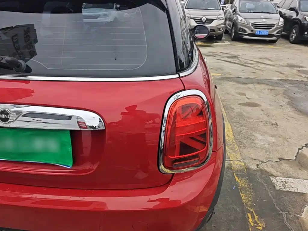 Фото 8 - MINI MINI