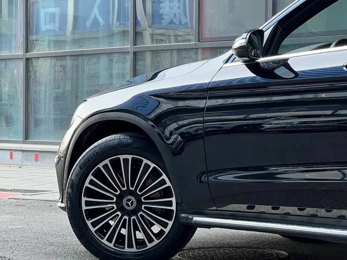 Mercedes-Benz GLC 2017 GLC 260 4MATIC Luxury фото 18
