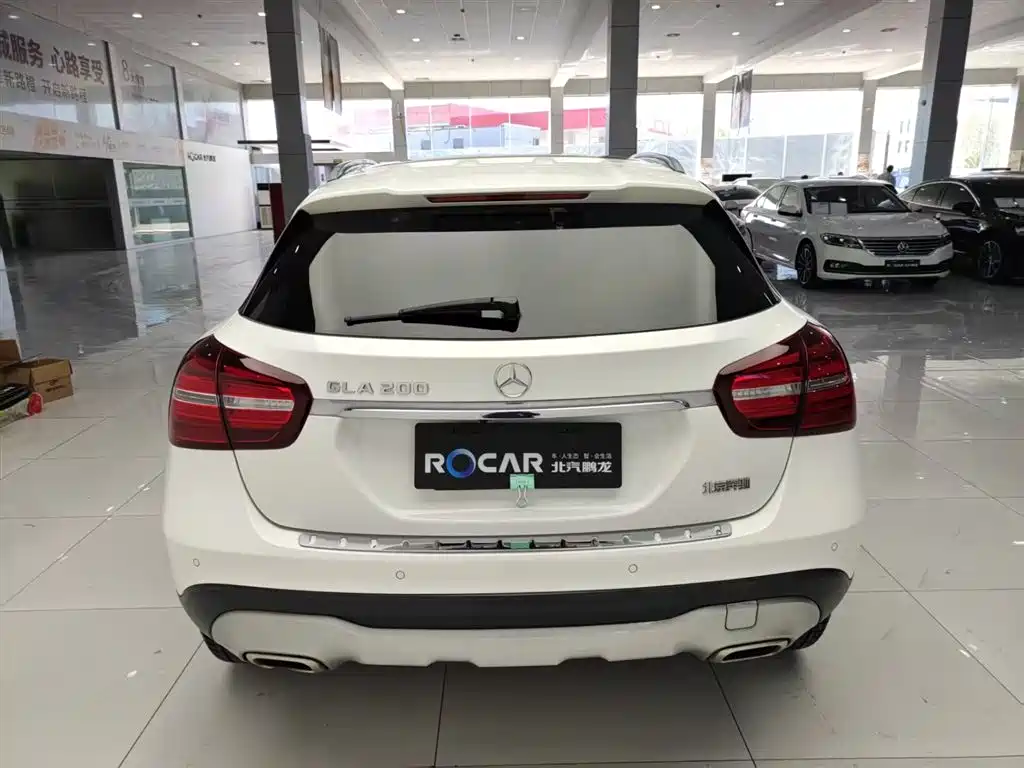 Mercedes-Benz GLA 2017 GLA 200 Dynamic фото 16