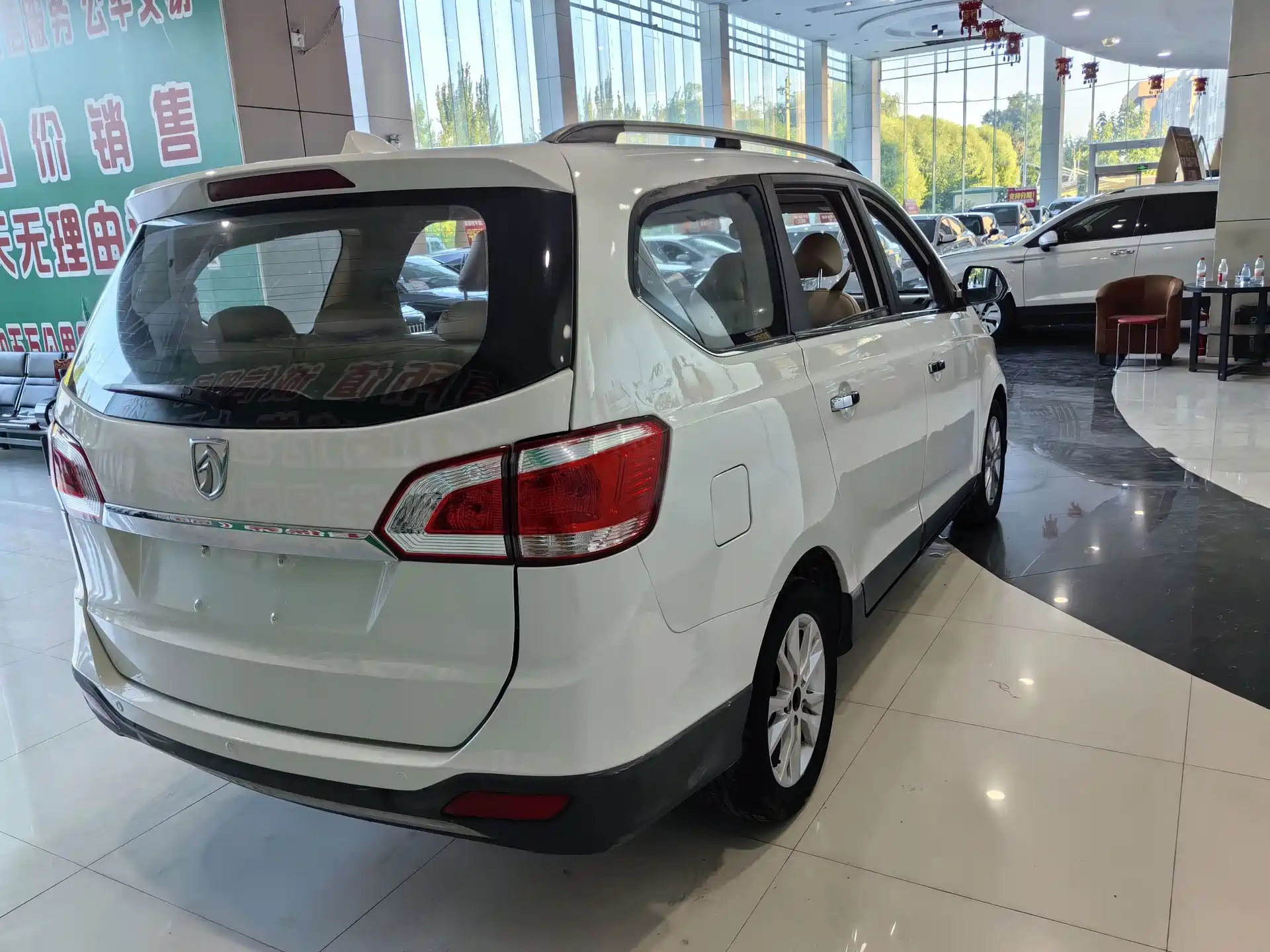 Фото 9 - Baojun 730