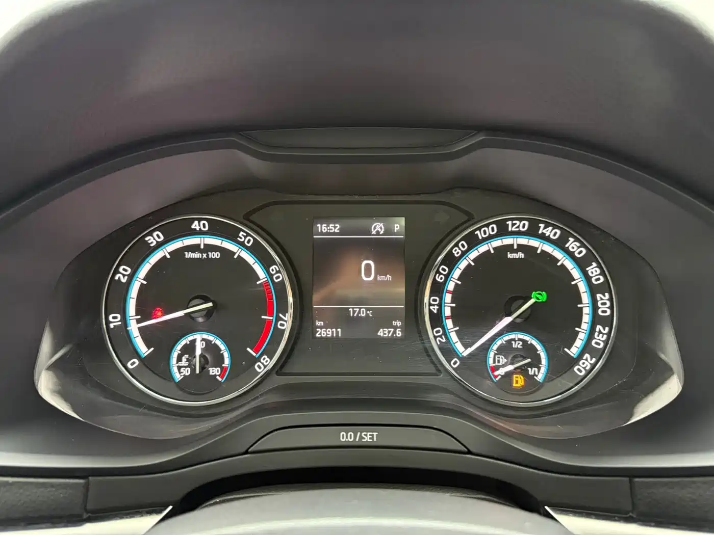 Škoda Karoq 2021 TSI280 Luxury Edition фото 8