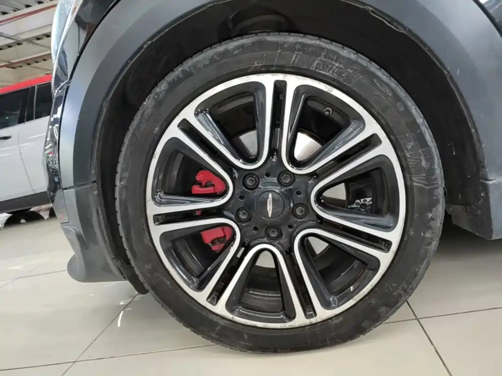 Photo 23 - MINI JCW COUNTRYMAN