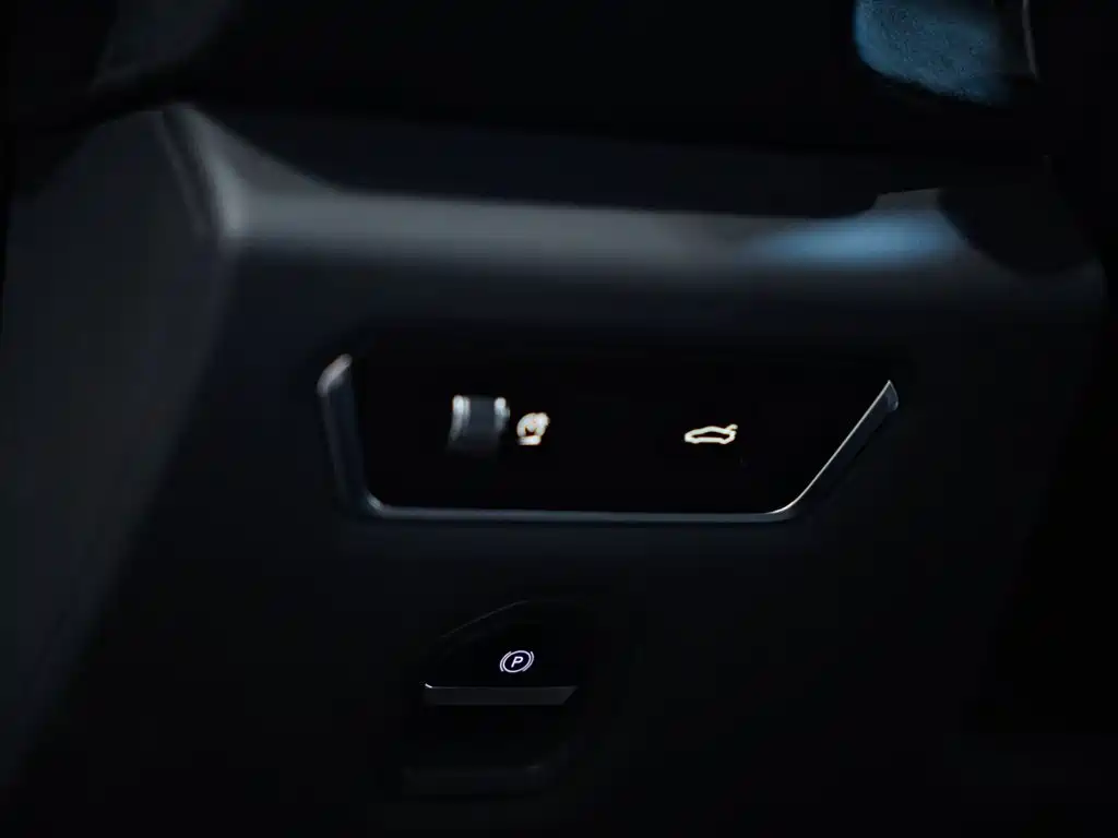 Lotus EMIRA 2024 2021 2.0T DCT First Edition